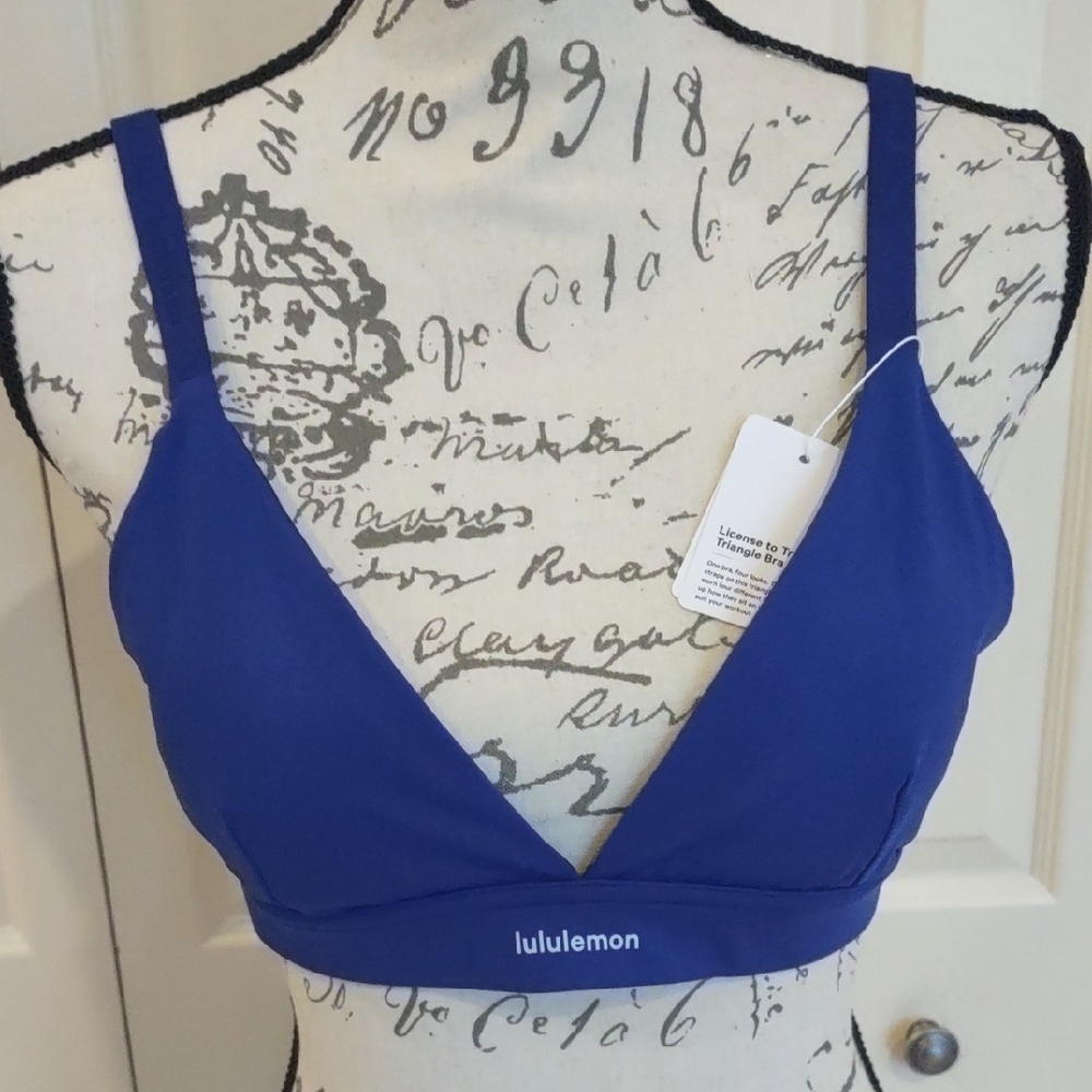 Lululemon Sports Bra Size 10 A/B Cup